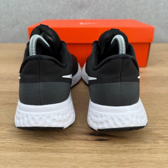 Nike Womens Revolution 5 Running Shoes Size 11 Black White Active Athletic - Picture 4 of 14